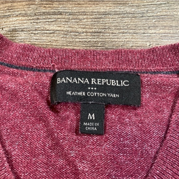 Banana Republic Burgundy Heather Cotton Yarn V-Neck Sweater Men’s M - Picture 2 of 8